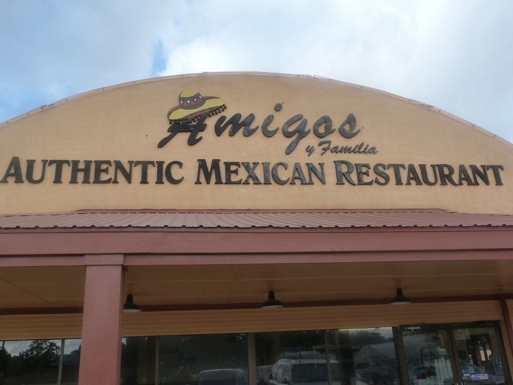 Amigos y Familia Mexican Restaurant