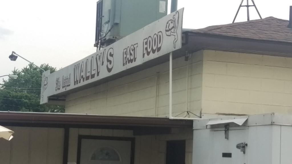 Wally`s Drive In