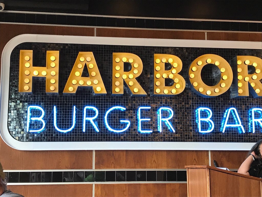 Harbor Burger Bar